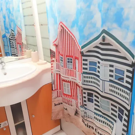 - It's There Homestay Aveiro